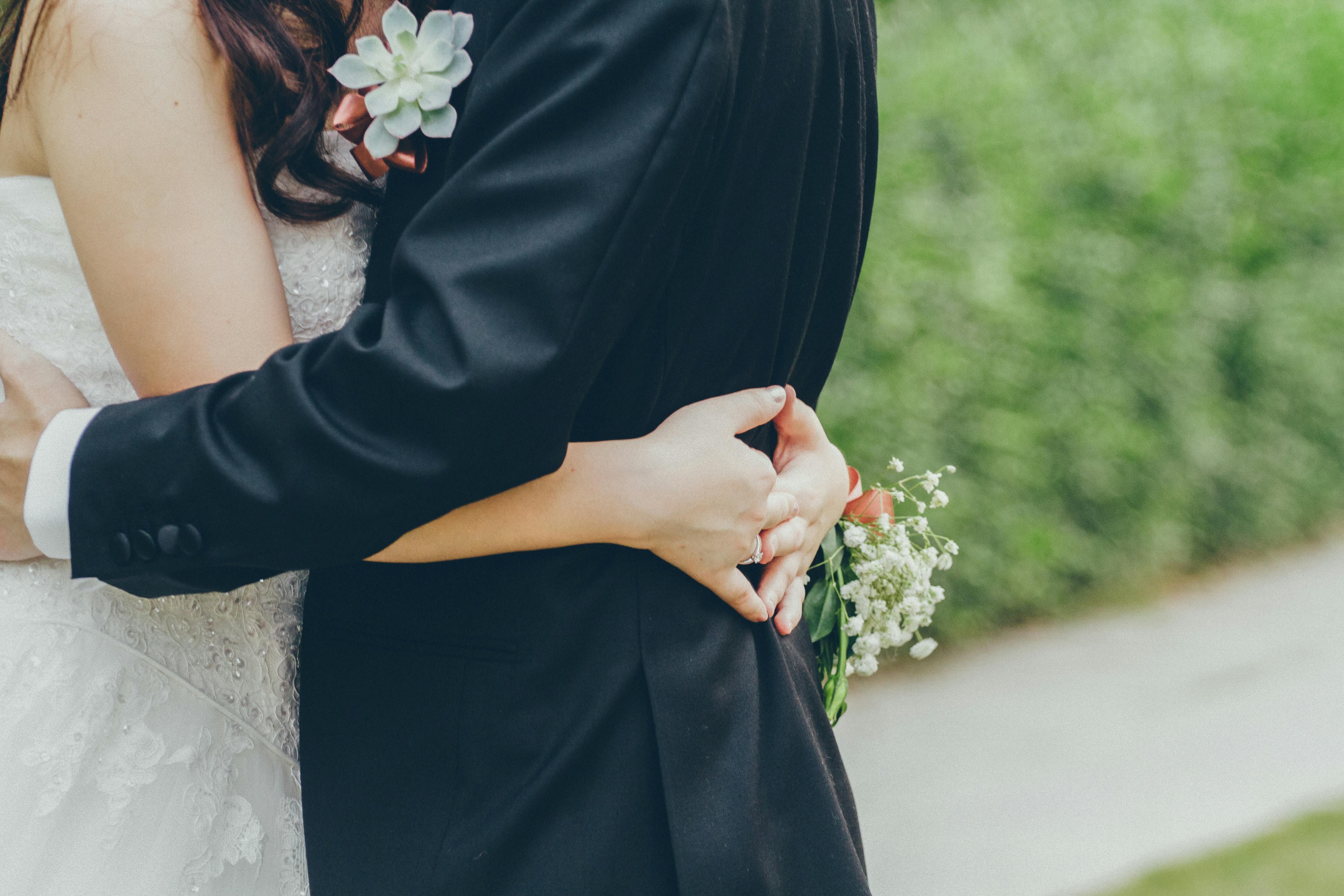 Image présentant Carte de vœux mariage : et si vous offriez des mots qui durent ?