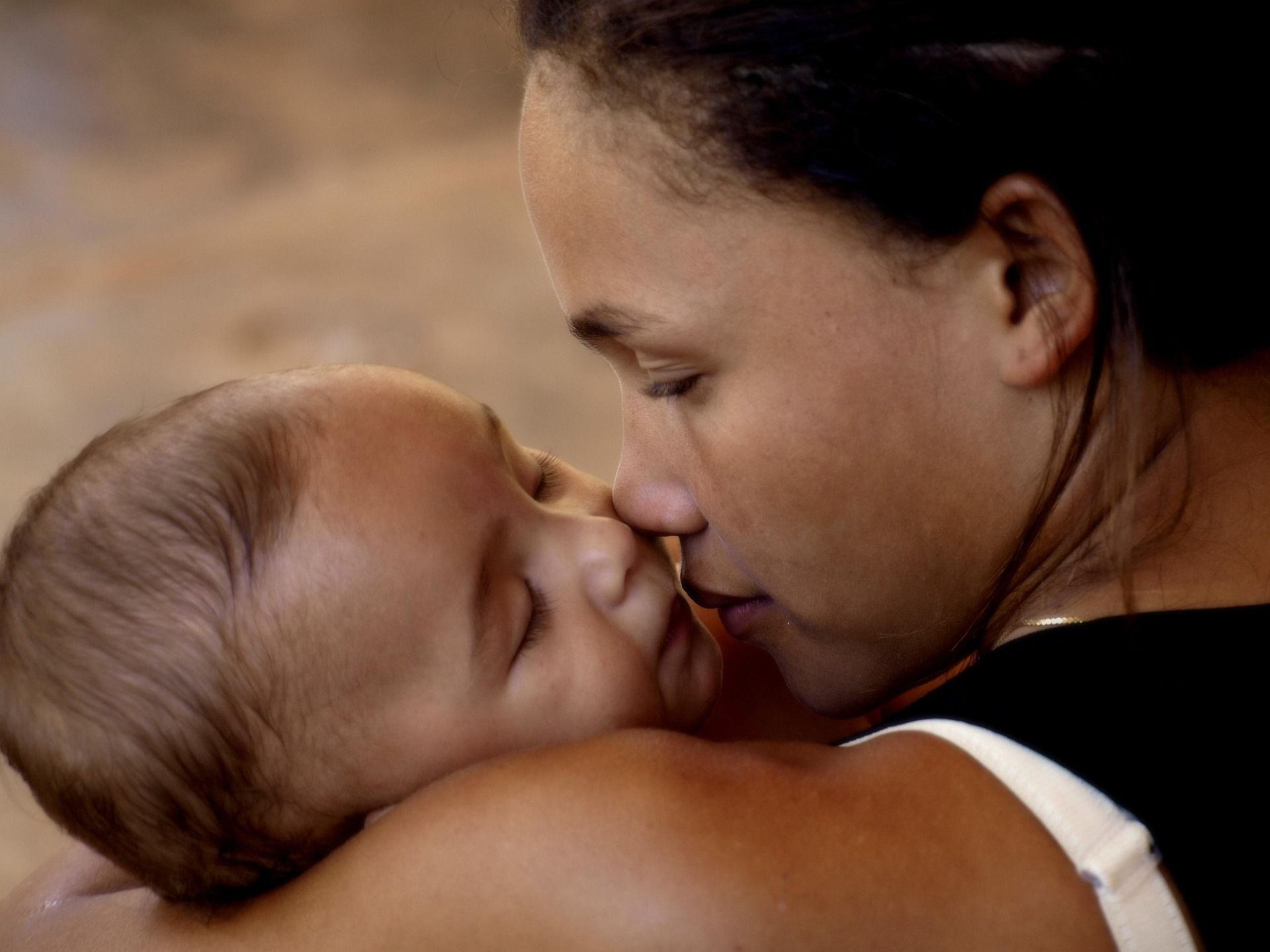 Image de couverture: Carte pour la fête des mères : idées de messages touchants pour dire “je t’aime maman”